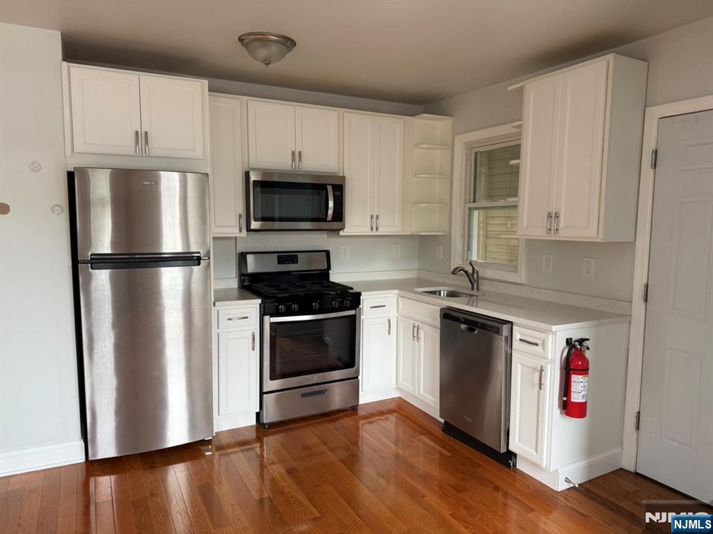 25 Pine Street,Verona, NJ 07044