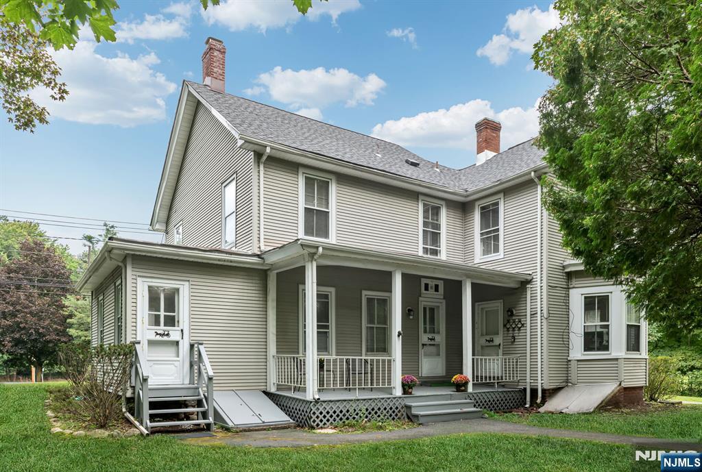 68 Wyckoff Avenue,Ramsey, NJ 07446