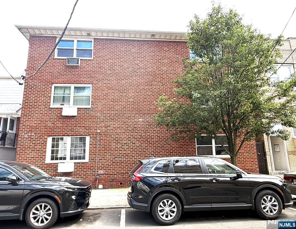 7020 Polk Street,West New York, NJ 07093