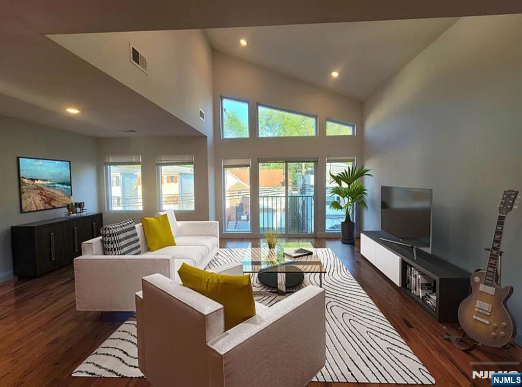 129 Brookdale Avenue,Newark, NJ 07106