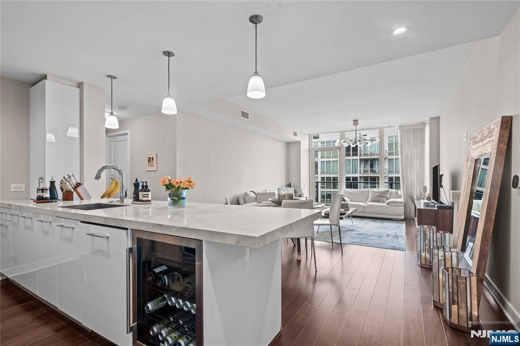 1200 Ave At Port Imperial ,Weehawken, NJ 07086