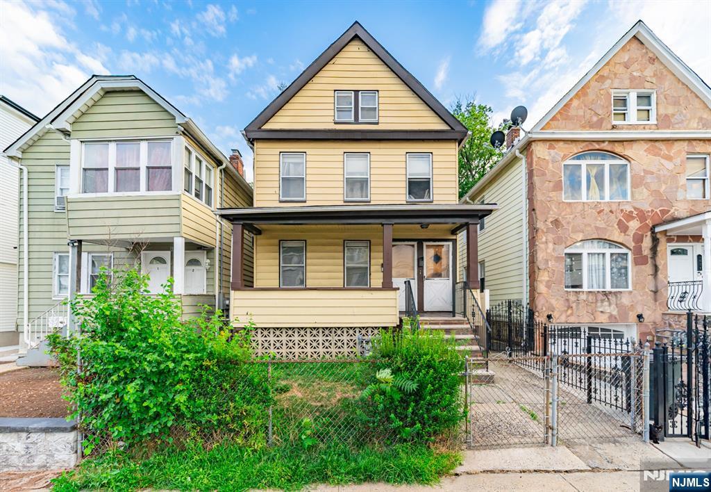 1024 Julia Street,Elizabeth, NJ 07201