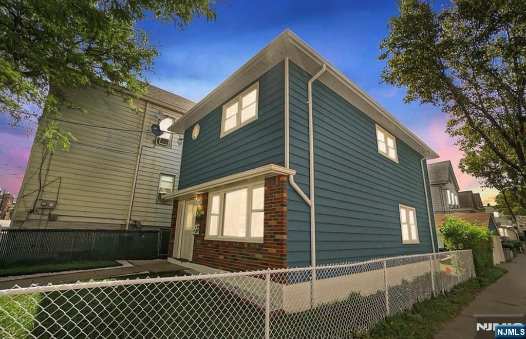 243 Ackerman Avenue,Clifton, NJ 07011