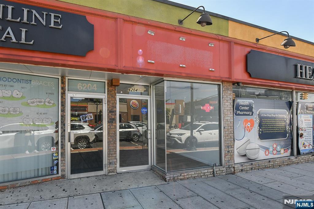 6204 Bergenline ,West New York, NJ 07093