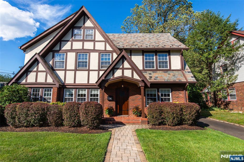 60 Ardsley ,Montclair, NJ 07042