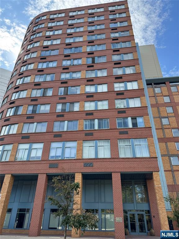 311 Washington ,Jersey City, NJ 07302