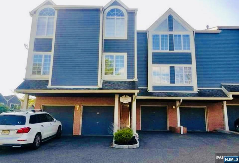 210 Cambridge Drive,Ramsey, NJ 07446