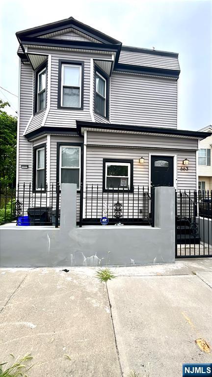 663 15th Street,Newark, NJ 07103
