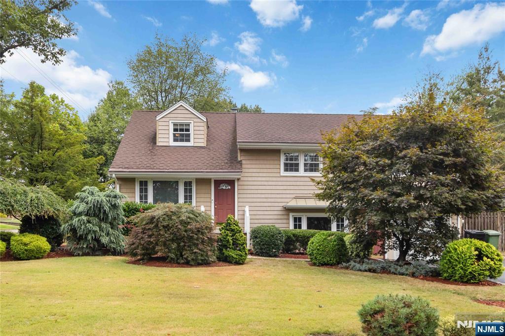 552 Burlington Street,Paramus, NJ 07652