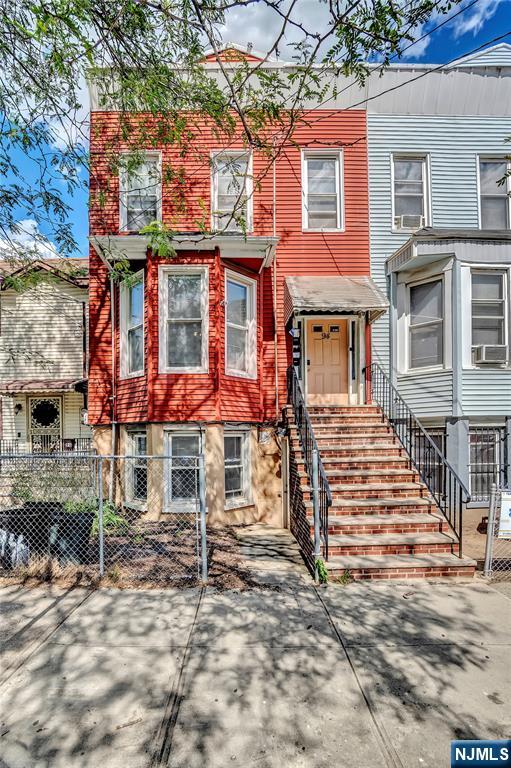 94 Kearney Avenue,Jersey City, NJ 07305