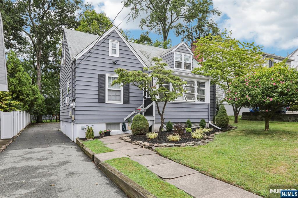 182 Woodland Avenue,Verona, NJ 07044