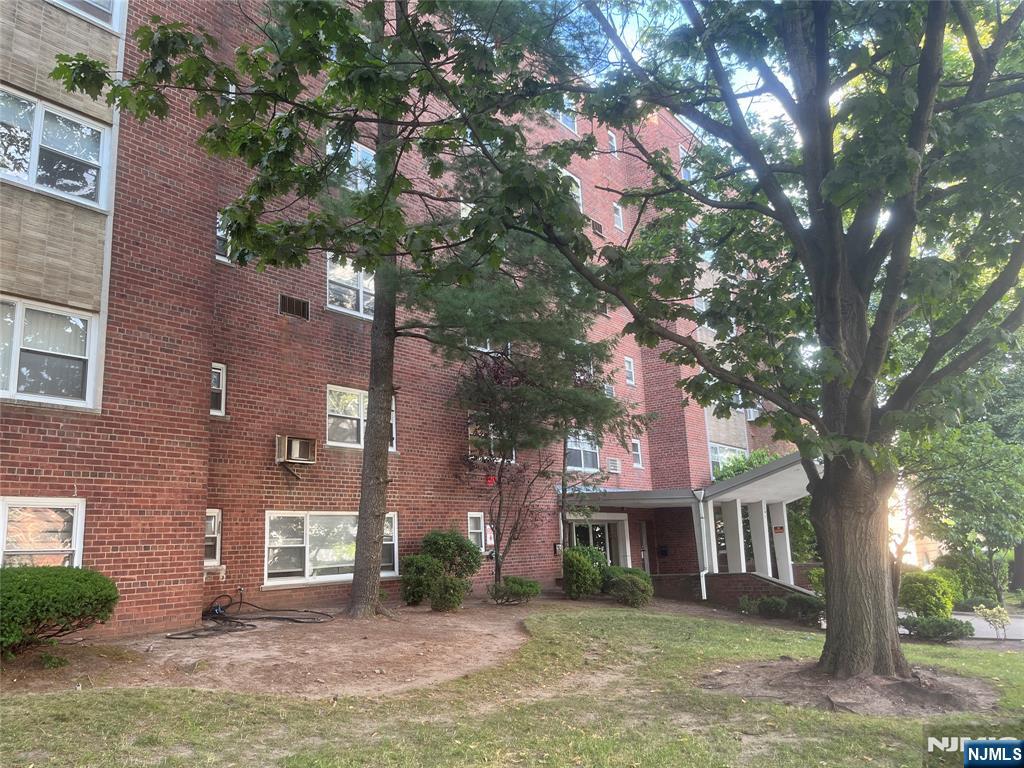 1575 Center Avenue,Fort Lee, NJ 07024