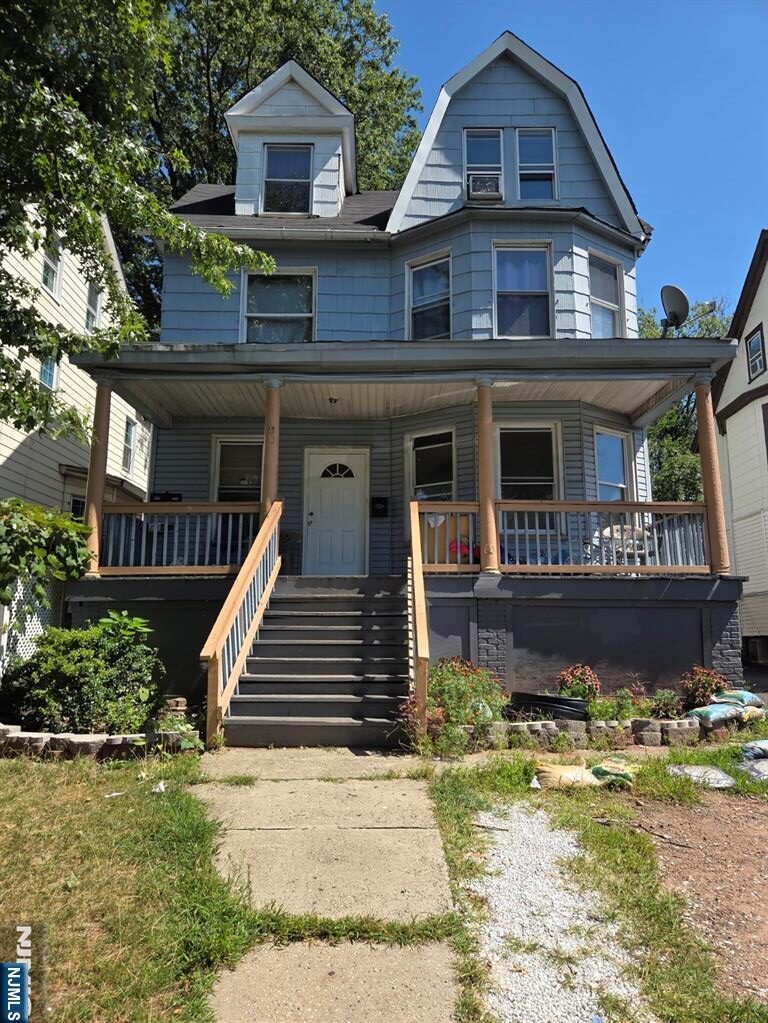 80 Eppirt Street,East Orange, NJ 07018
