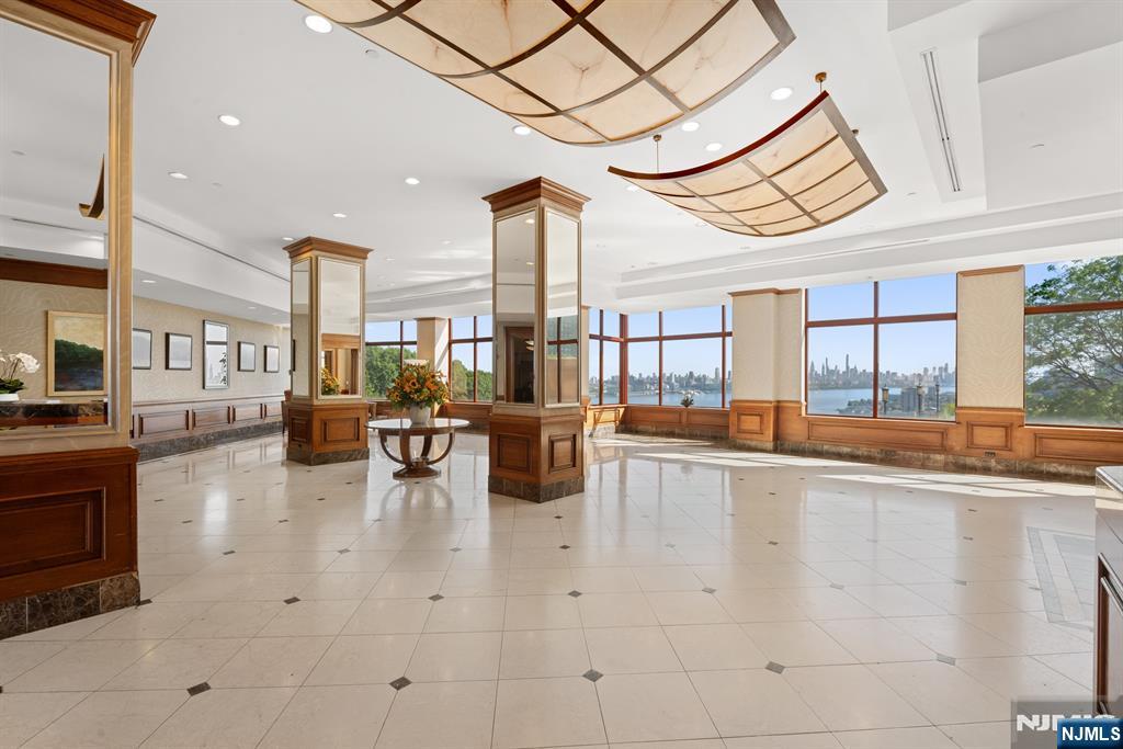 100 Old Palisade Road,Fort Lee, NJ 07024