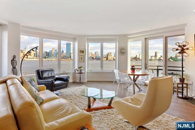 600 Harbor Boulevard,Weehawken, NJ 07086