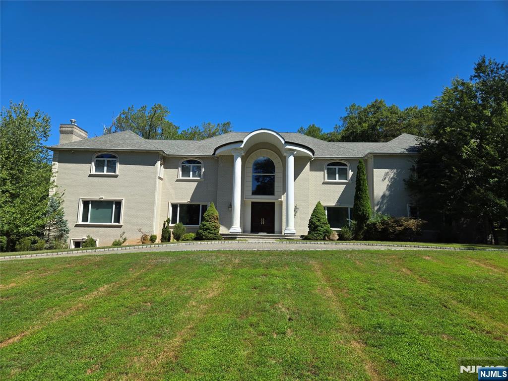 95 Fox Hedge Road,Saddle River, NJ 07458