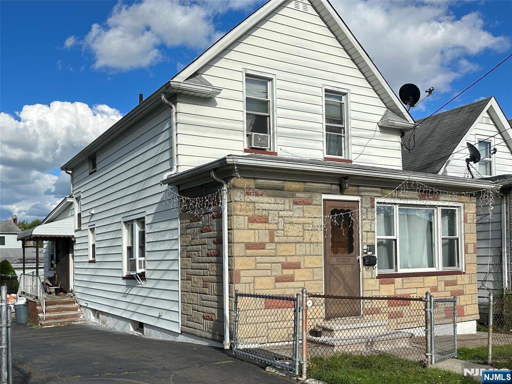 70 Chestnut ,Garfield, NJ 07026