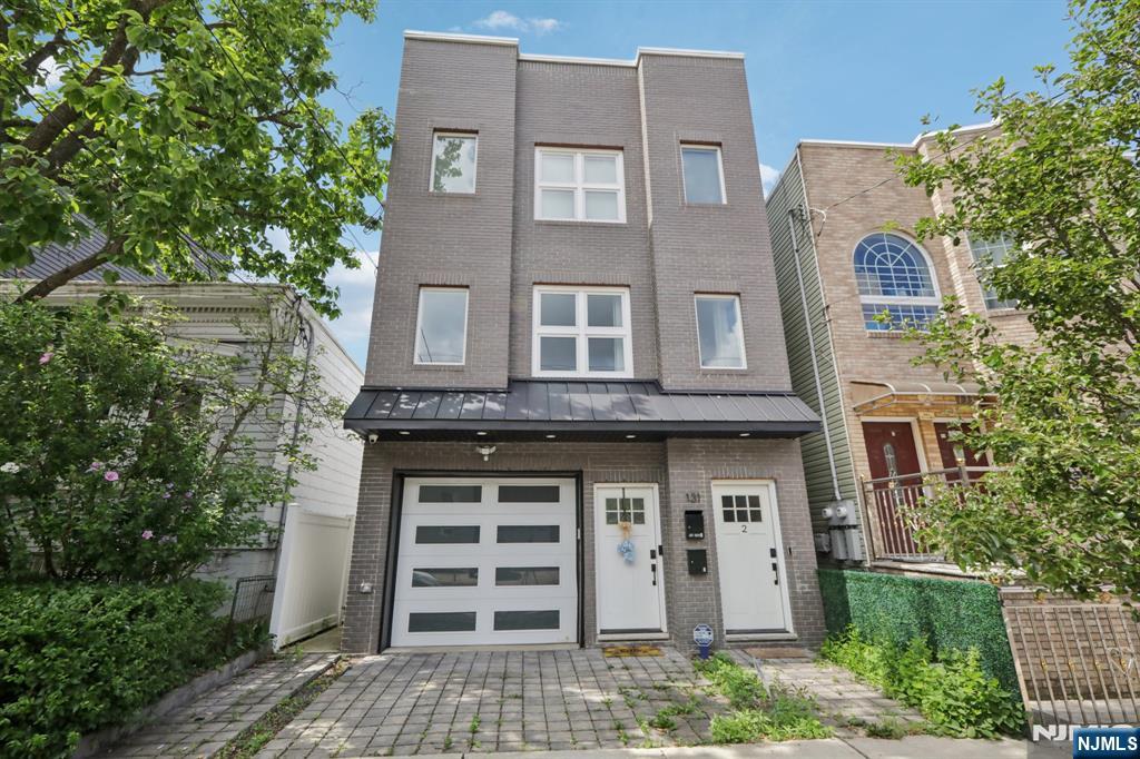 131 Zabriskie Street,Jersey City, NJ 07307