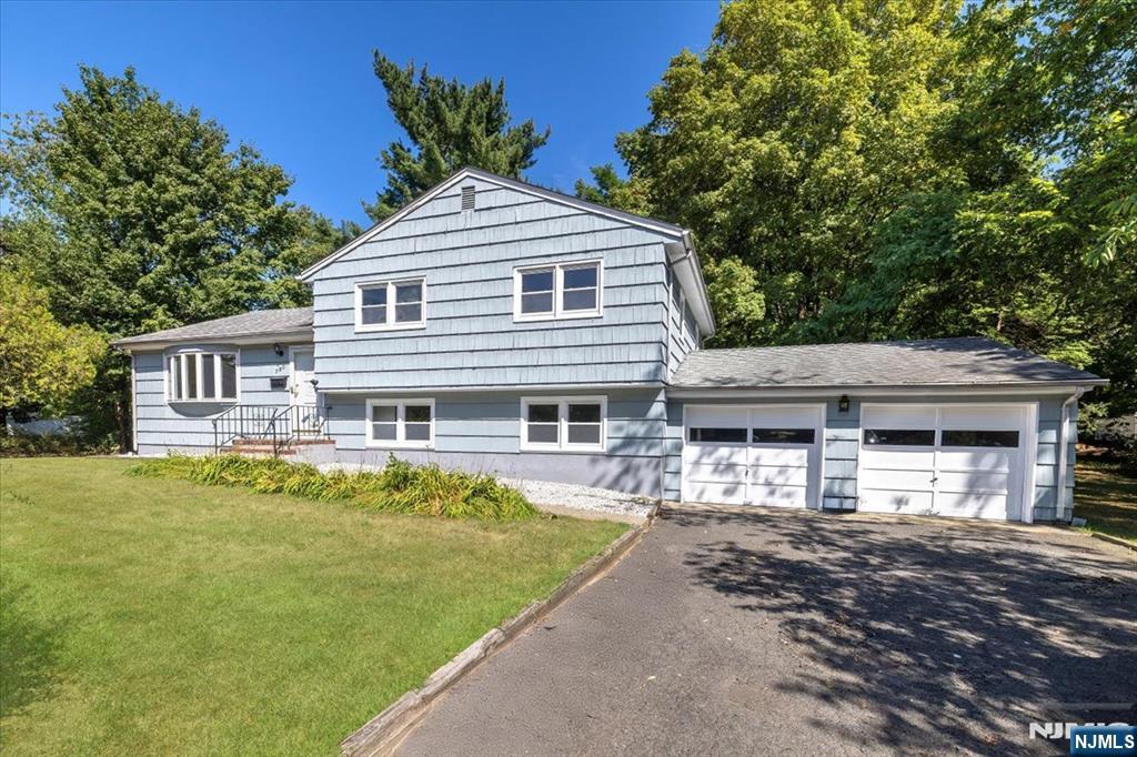 790 Paramus Road,Paramus, NJ 07652