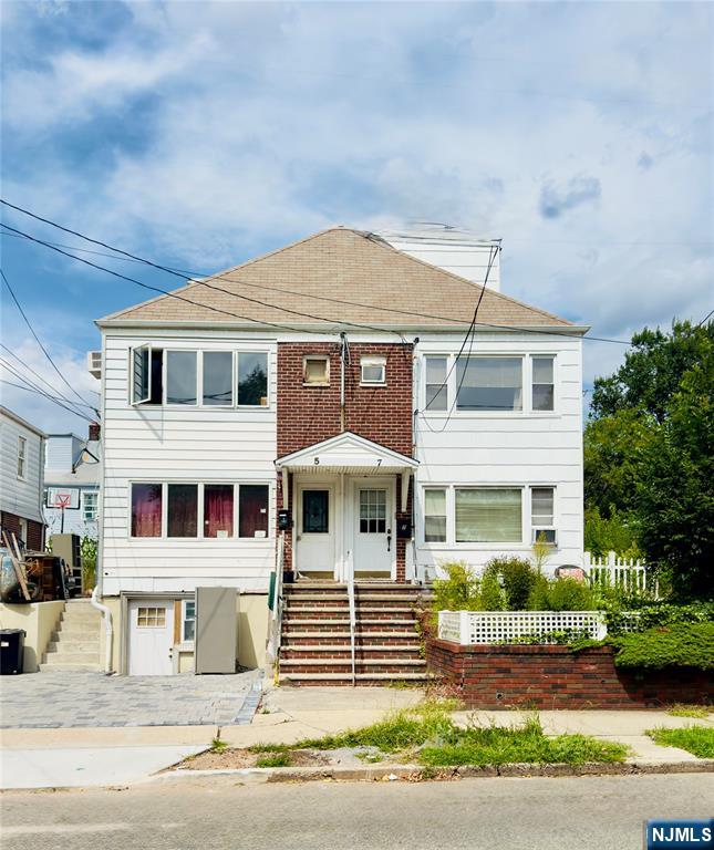 7 1st ,Bayonne, NJ 07002