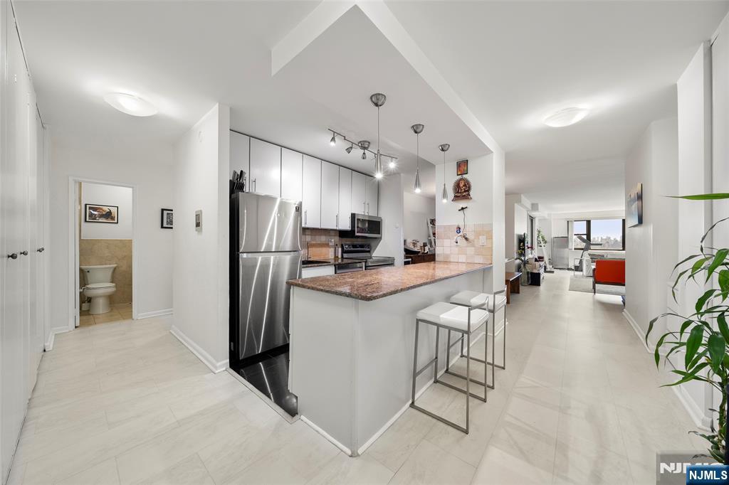 7855 Boulevard East ,North Bergen, NJ 07047