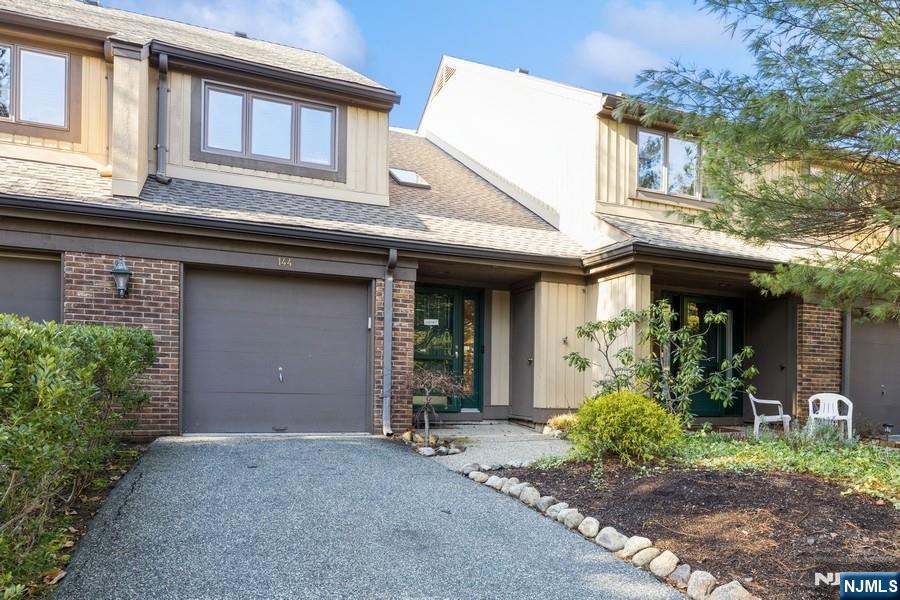 144 Emerson Court,Mahwah, NJ 07430