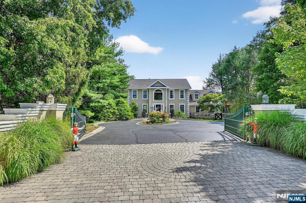 110 Wyckoff Avenue,Ramsey, NJ 07446