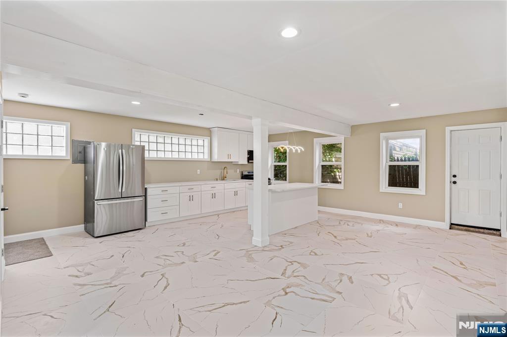 63 Maple Avenue,Irvington, NJ 07111
