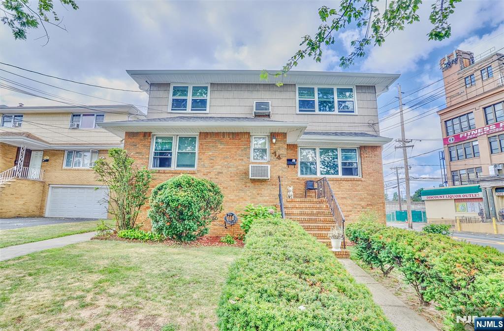 74 Columbia Avenue,Palisades Park, NJ 07650