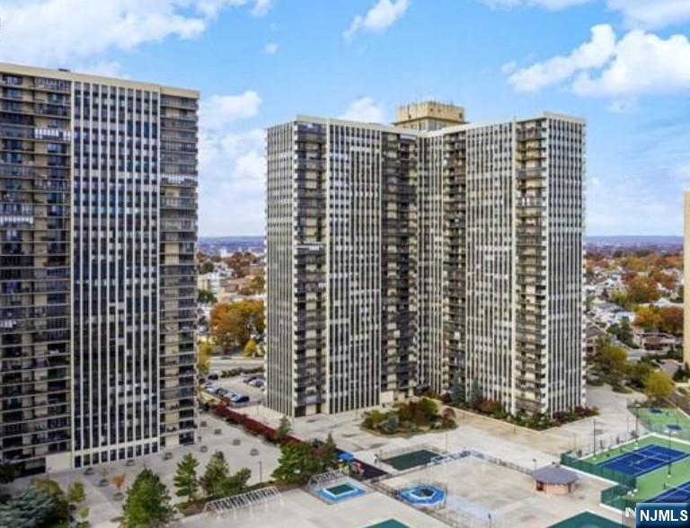 200 Winston Drive,Cliffside Park, NJ 07010