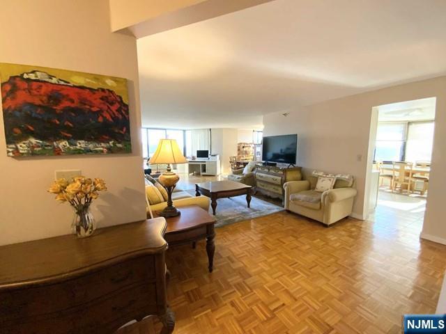 1265 15th Street,Fort Lee, NJ 07024