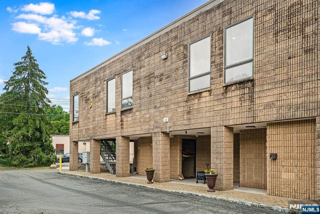 3 Tice Road,Franklin Lakes, NJ 07417