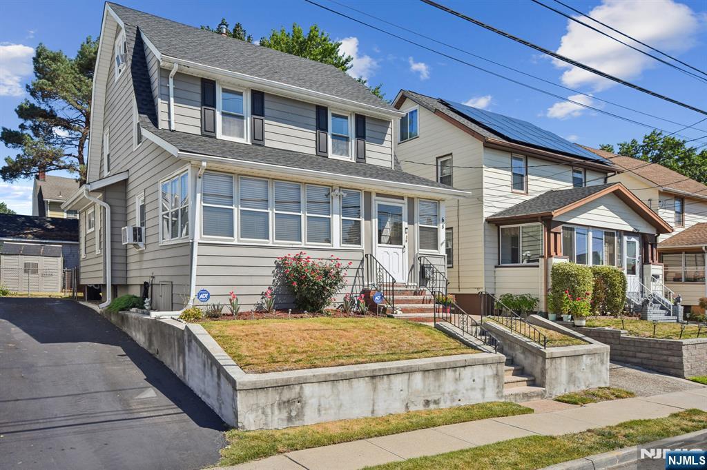 68 8th Street,Clifton, NJ 07011