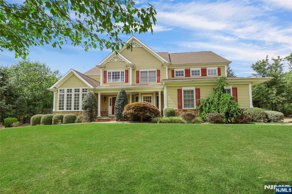 22 Meadow Lake Drive,Mahwah, NJ 07430