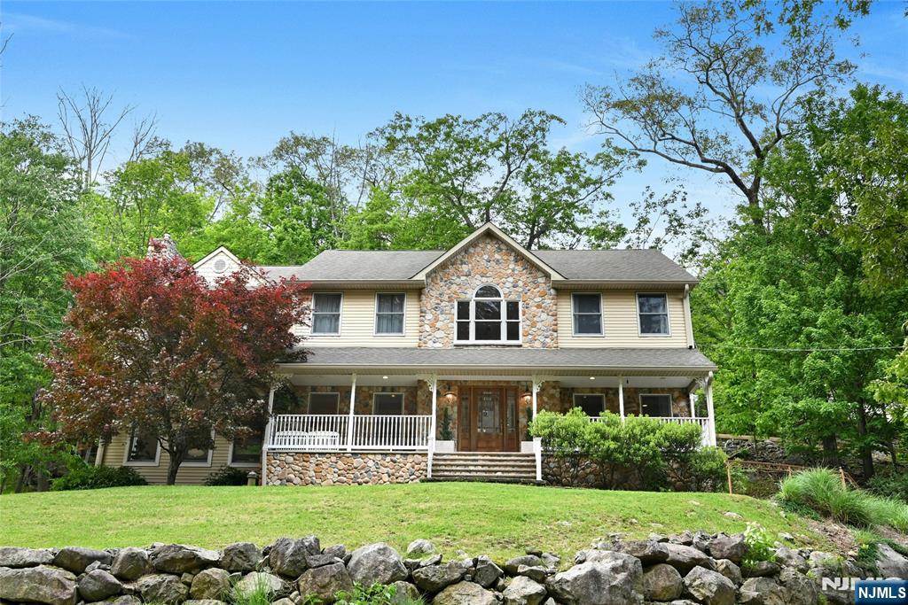 130 Deerhaven Road,Mahwah, NJ 07430