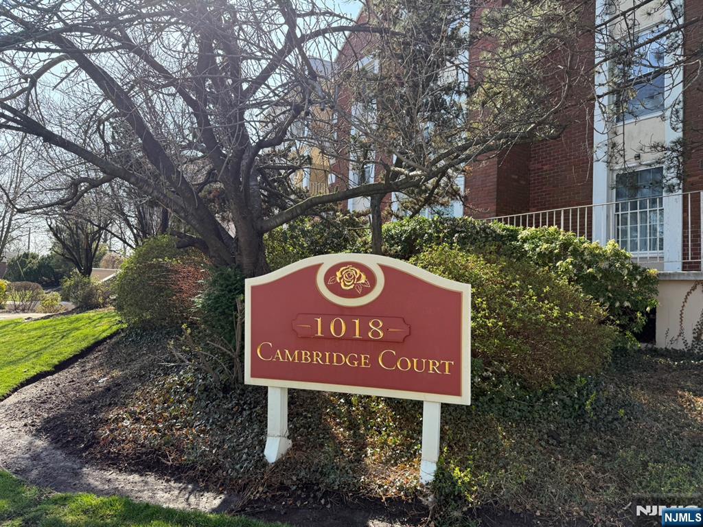 1018 Palisade ,Fort Lee, NJ 07024