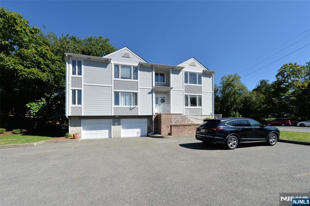 2 Grand Avenue,Hawthorne, NJ 07506
