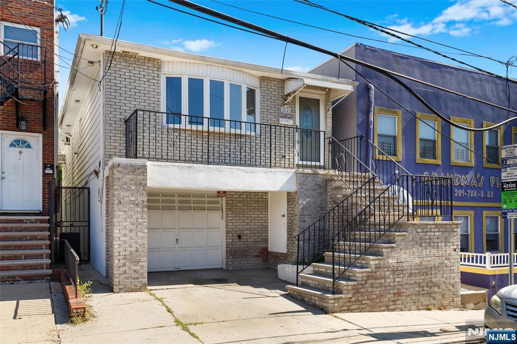 524 66th Street,West New York, NJ 07093