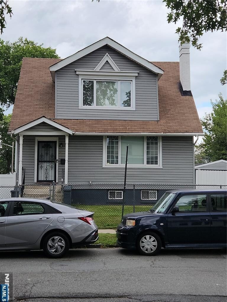 8 Tremont Avenue,East Orange, NJ 07018