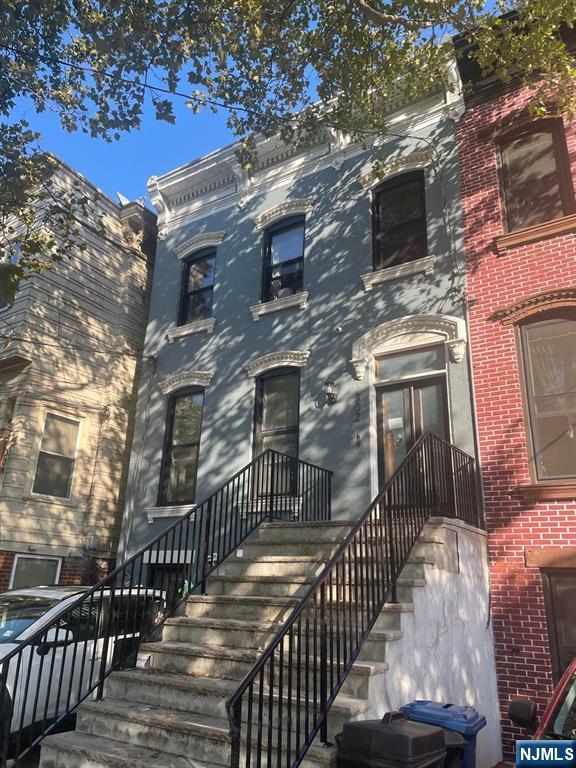302 Princeton Avenue,Jersey City, NJ 07305