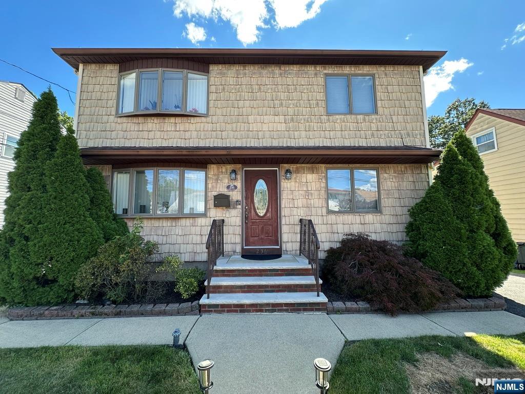 236 Philip Avenue,Elmwood Park, NJ 07407