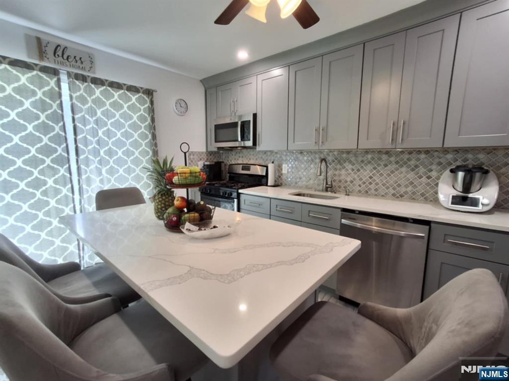 38 Hemlock Drive,Sayreville, NJ 08859