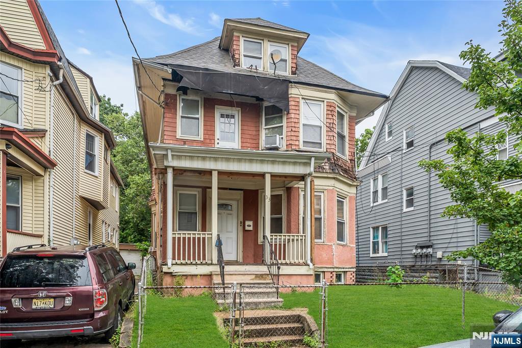 33 Vernon Avenue,Newark, NJ 07108