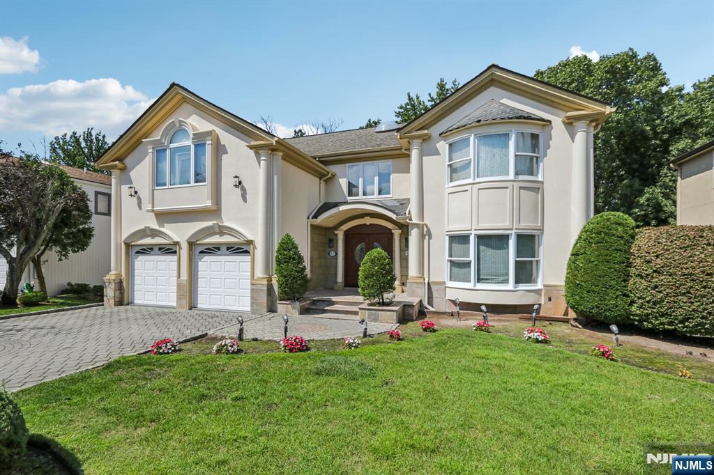 12 Summit Street,Englewood Cliffs, NJ 07632
