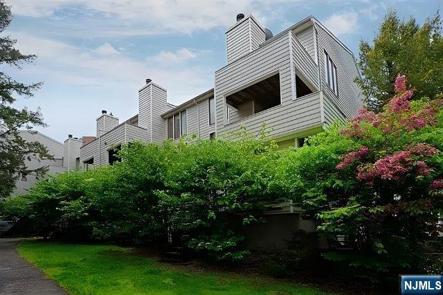 806 Spinnaker Court,Secaucus, NJ 07094