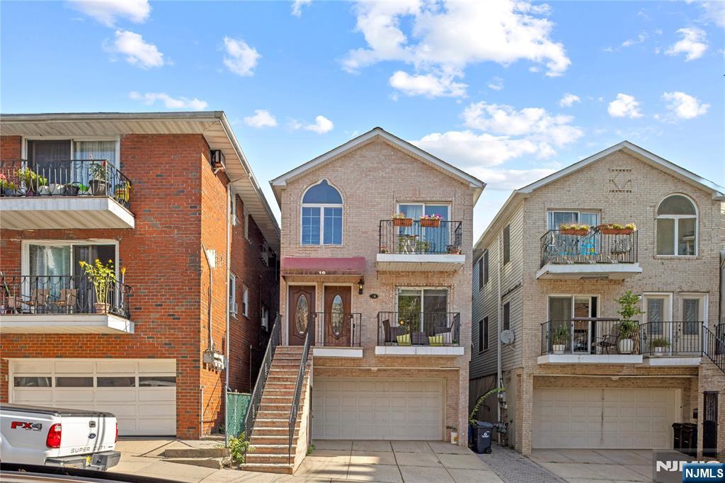 16 68th Street,West New York, NJ 07093