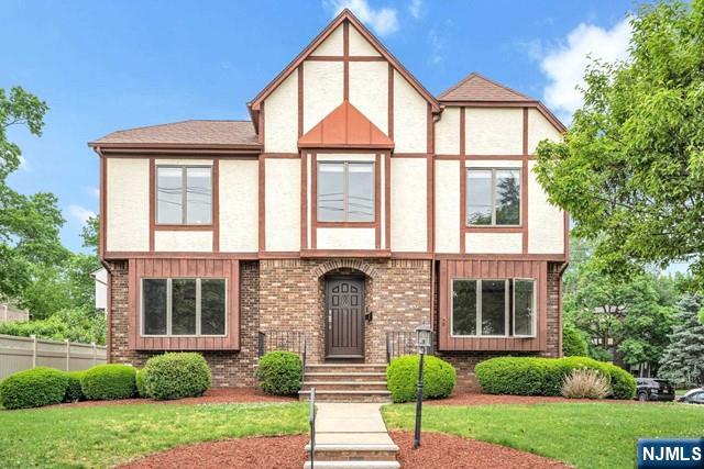 23 Bohnert Place,Waldwick, NJ 07463