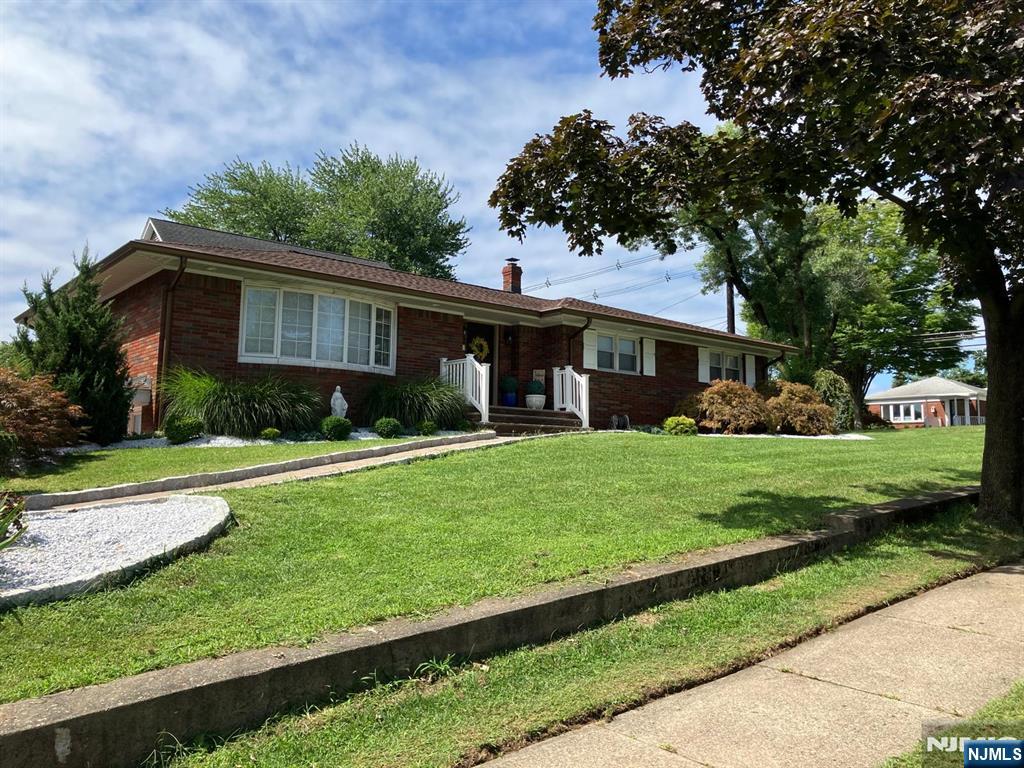 146 Lawrence Drive,Paramus, NJ 07652