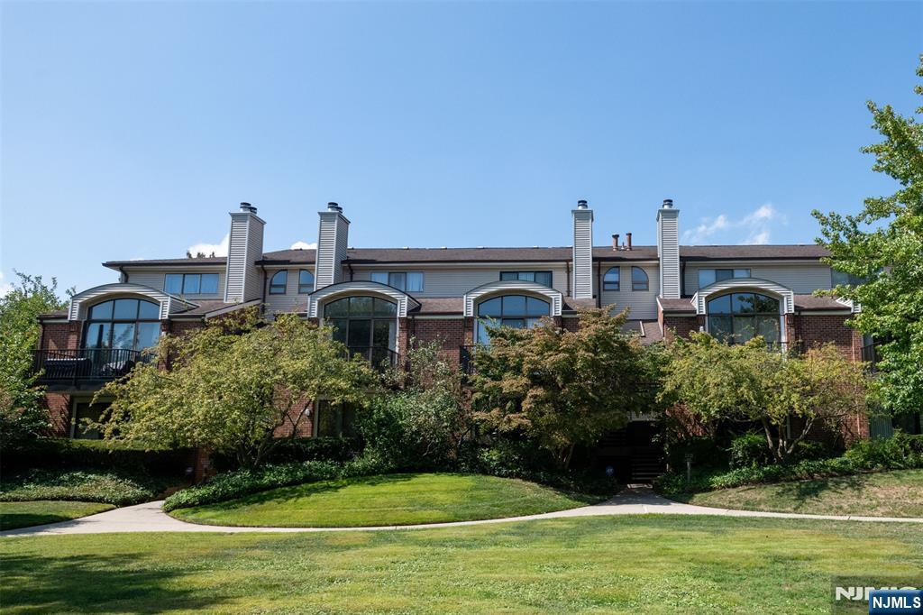 12 Carlyle Court,Teaneck, NJ 07666
