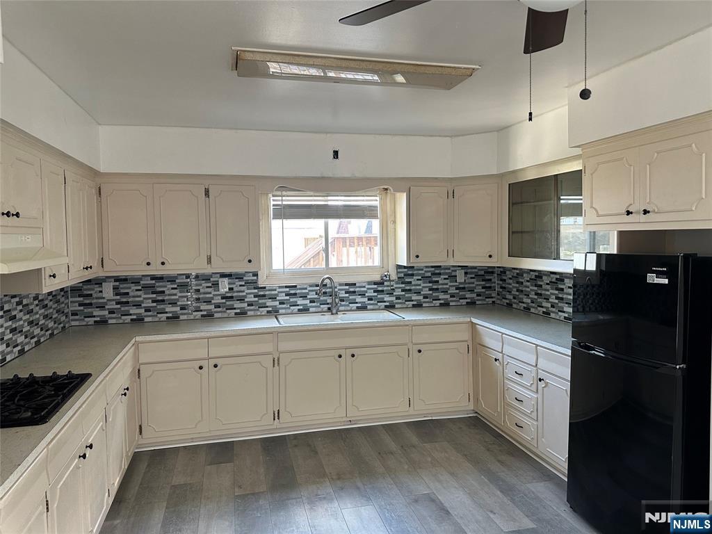 296 Preakness ,Paterson, NJ 07502